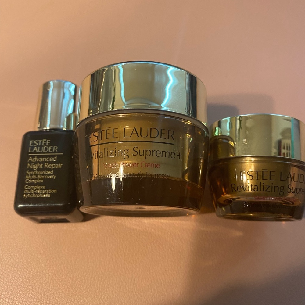 Revitalizing Supreme+ Youth Power Crème Moisturizer Eye Balm Adv Night Repair